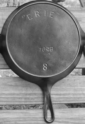 Cast Iron 6 Skillet, Made in Taiwan Marked YL D Unseasoned