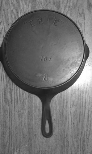 10 Inch Cast Iron Skillet - Made In The Usa - Stamped No 3 10”