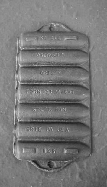 Griswold No. 262 Cast Iron Crispy Corn/Wheat Mini Corn Stick Pan
