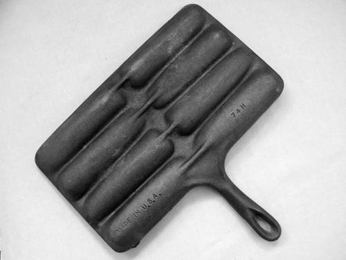 Martin Range & Stove Co. Cast Iron Cornbread Stick Pan