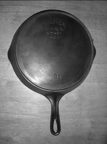 Wagner Ware Cast Iron Muffin Pan