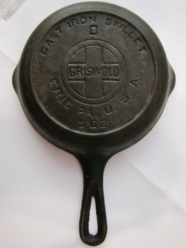 Cast iron Wagner Ware toy skillet - Ruby Lane
