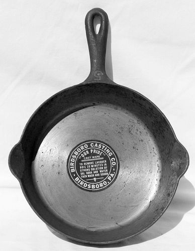 Flat Bottom Unmarked Vintage Wagner Cast Iron Skillet Number Three 1940-1950