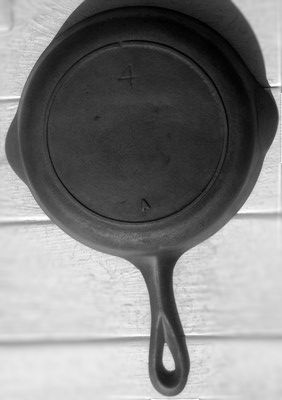 How to ID a Vintage Cast-Iron Skillet — and Tell Its Quality